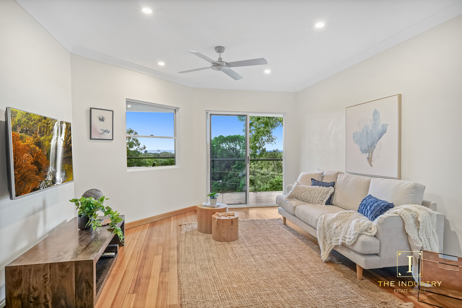 2-4 Sudbury Close, Clifton Beach, QLD 4879 AUS