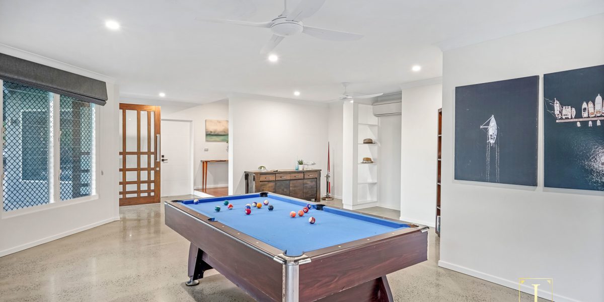 2-4 Sudbury Close, Clifton Beach, QLD 4879 AUS