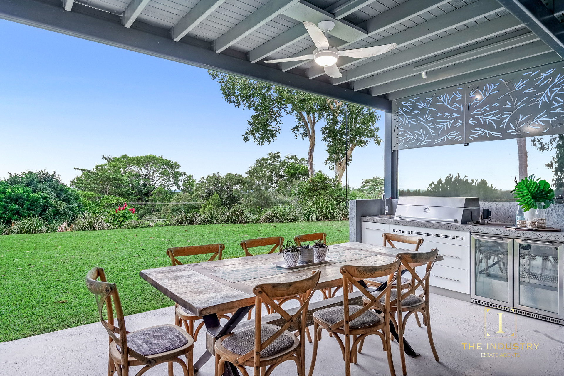 2-4 Sudbury Close, Clifton Beach, QLD 4879 AUS