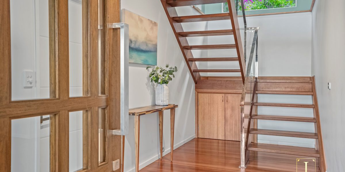 2-4 Sudbury Close, Clifton Beach, QLD 4879 AUS