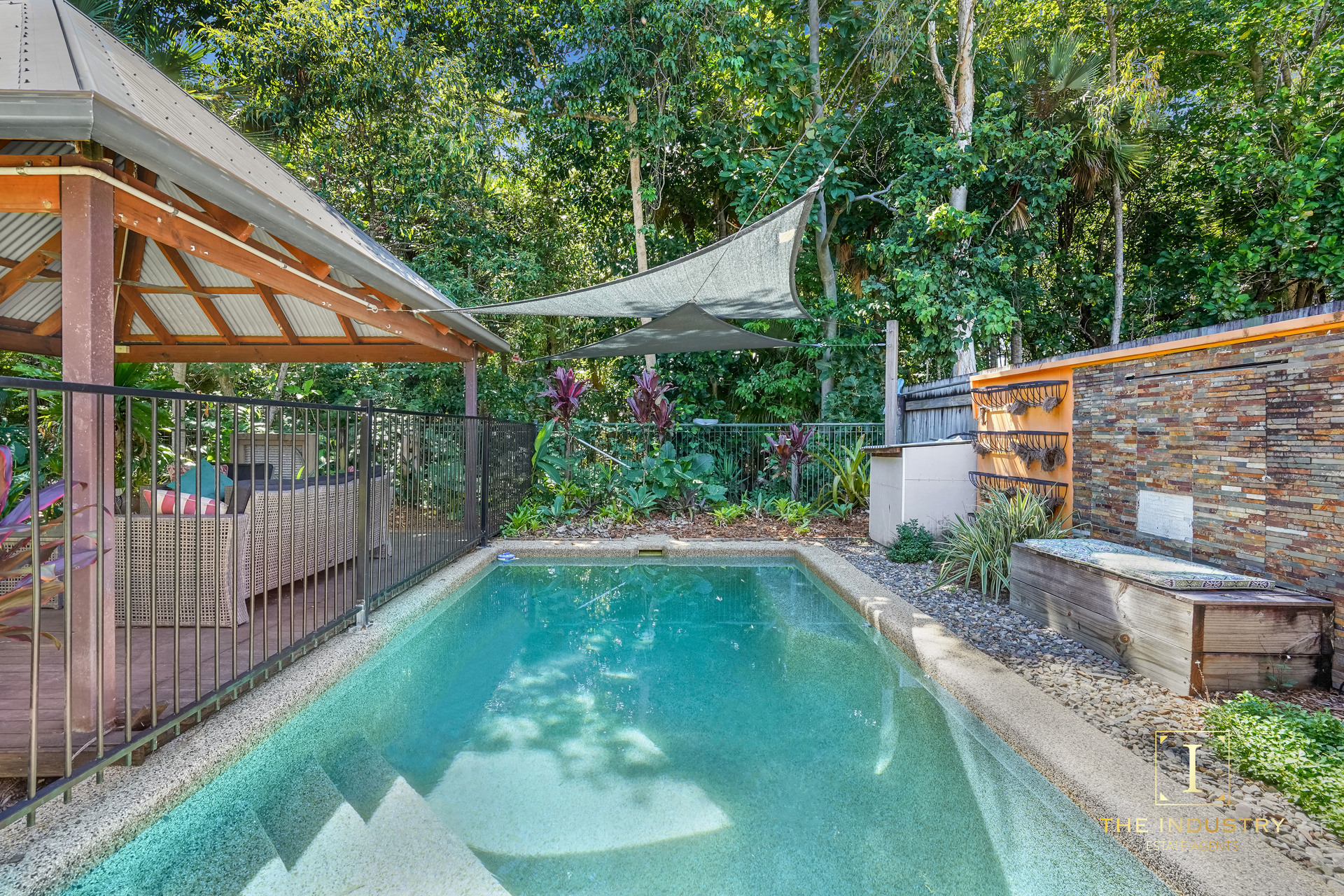 16 Tribulation Street, Kewarra Beach, QLD 4879 AUS