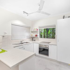 1/23 Mintaro Crescent, Woree, QLD 4868 AUS