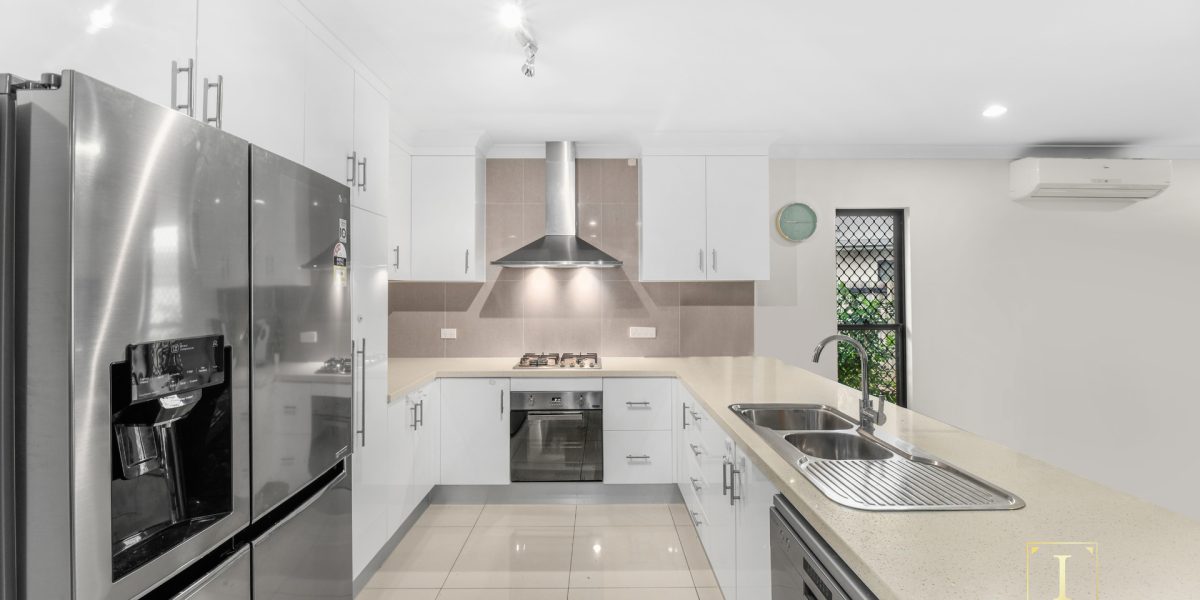 9 Hillary Drive, Smithfield, QLD 4878 AUS