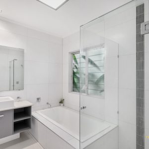 12 Saunders Court, Clifton Beach, QLD 4879 AUS