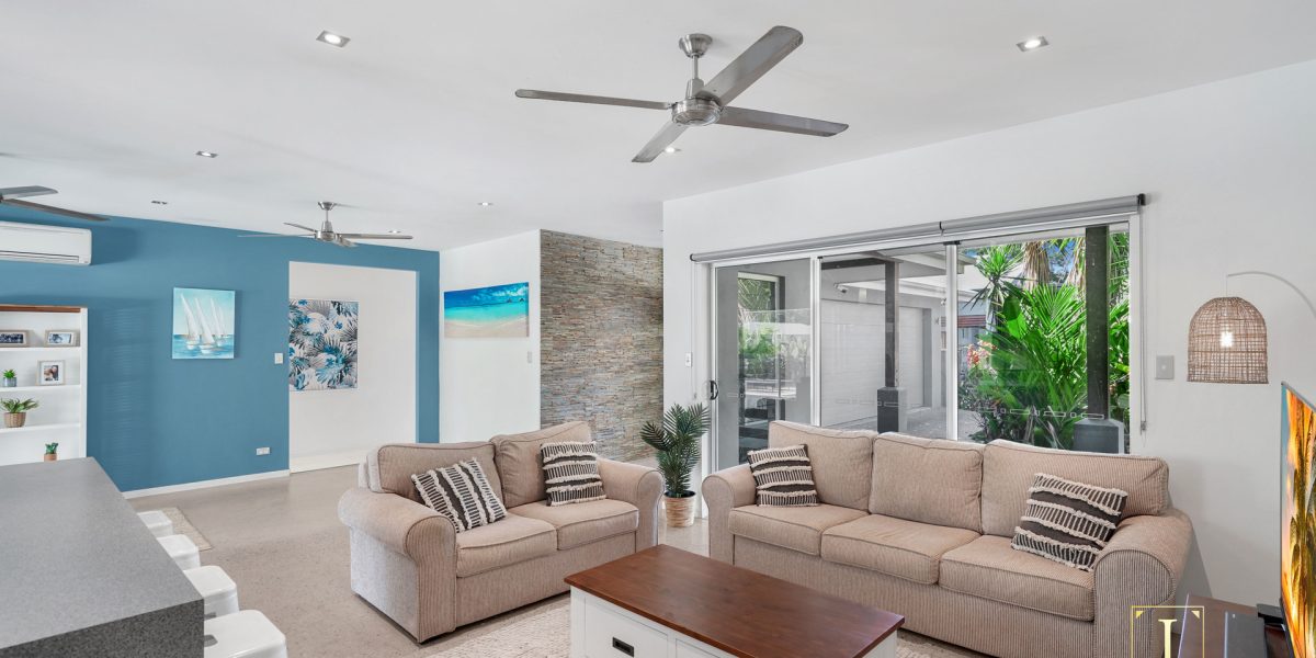 12 Saunders Court, Clifton Beach, QLD 4879 AUS