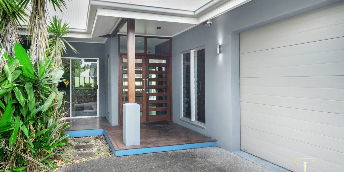 12 Saunders Court, Clifton Beach, QLD 4879 AUS