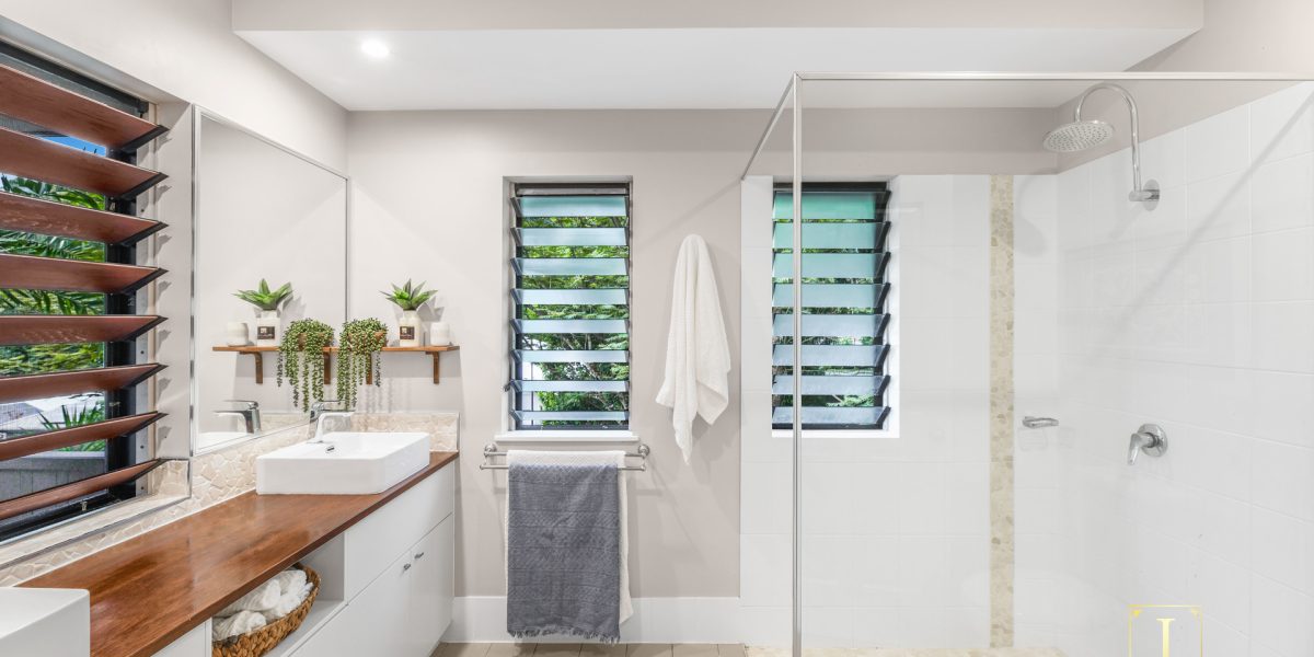 16 Willie Ming Close, Redlynch, QLD 4870 AUS