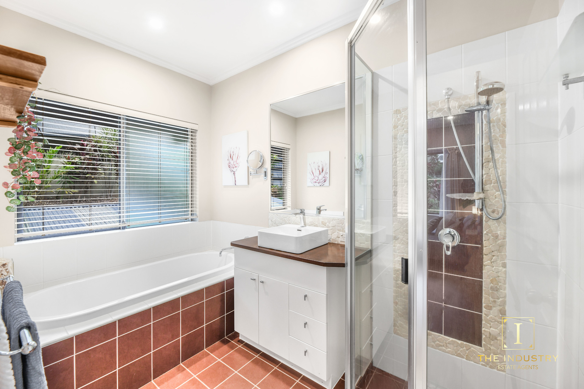 16 Willie Ming Close, Redlynch, QLD 4870 AUS