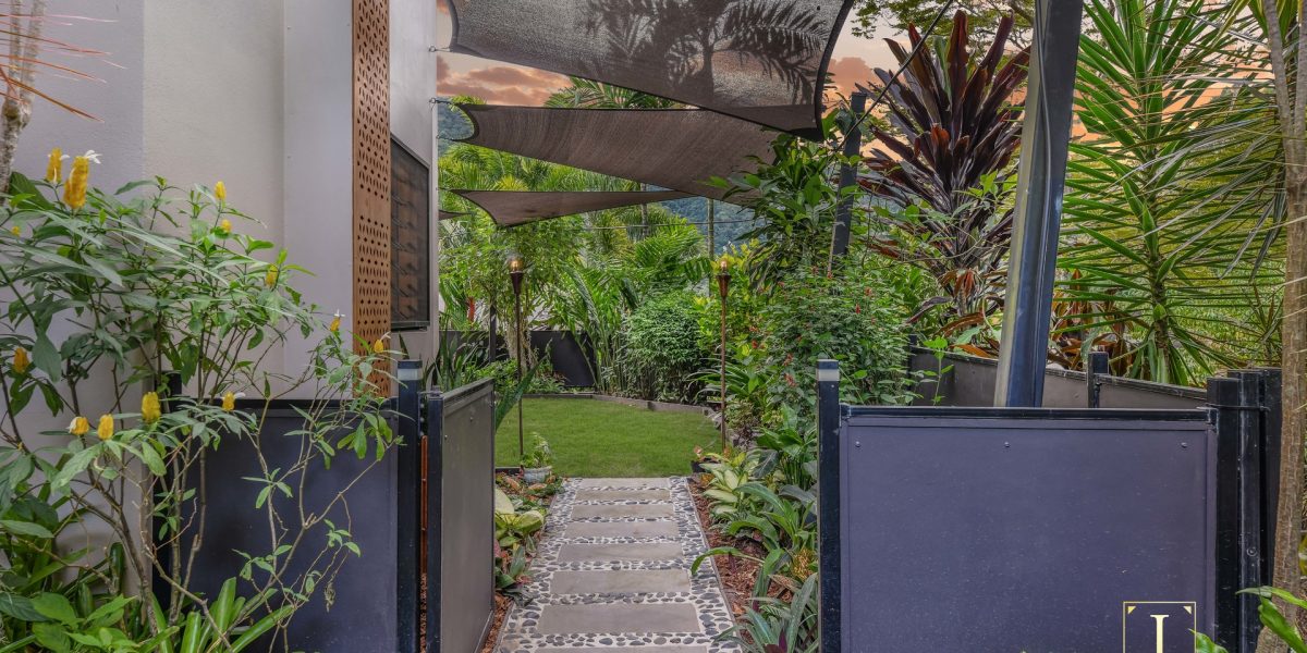 16 Willie Ming Close, Redlynch, QLD 4870 AUS