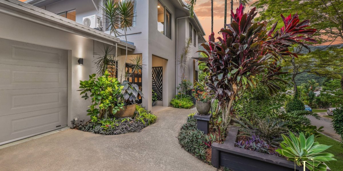 16 Willie Ming Close, Redlynch, QLD 4870 AUS