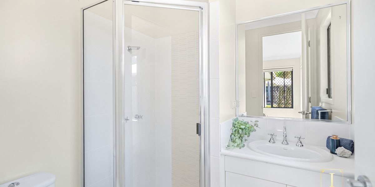 23 John Malcolm Street, Redlynch, QLD 4870 AUS