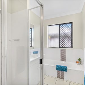 23 John Malcolm Street, Redlynch, QLD 4870 AUS