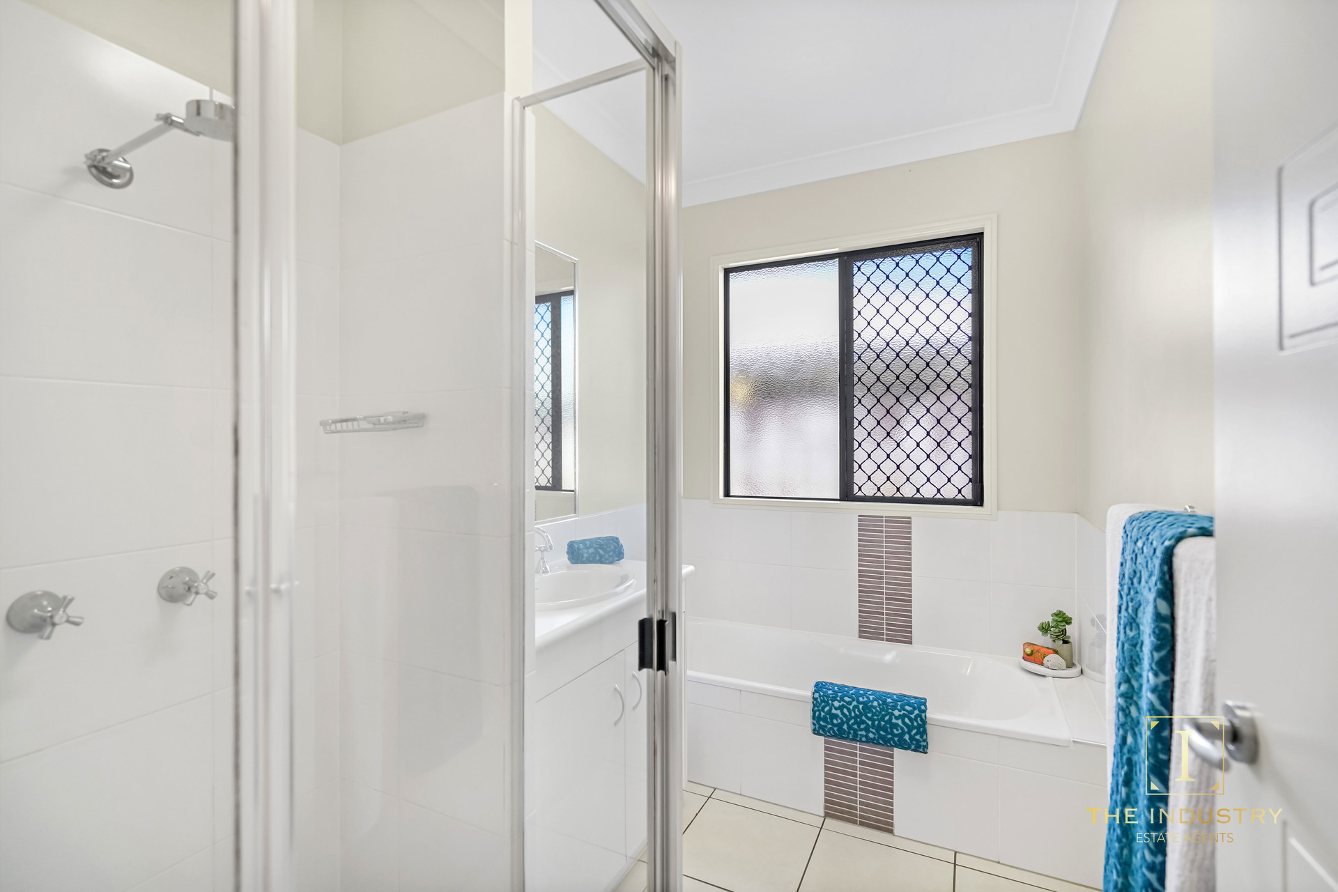 23 John Malcolm Street, Redlynch, QLD 4870 AUS