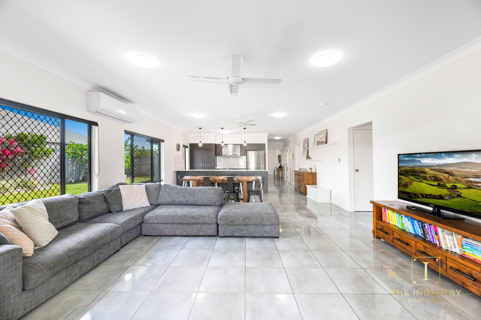 12 Munburra Parade, Smithfield, QLD 4878 AUS