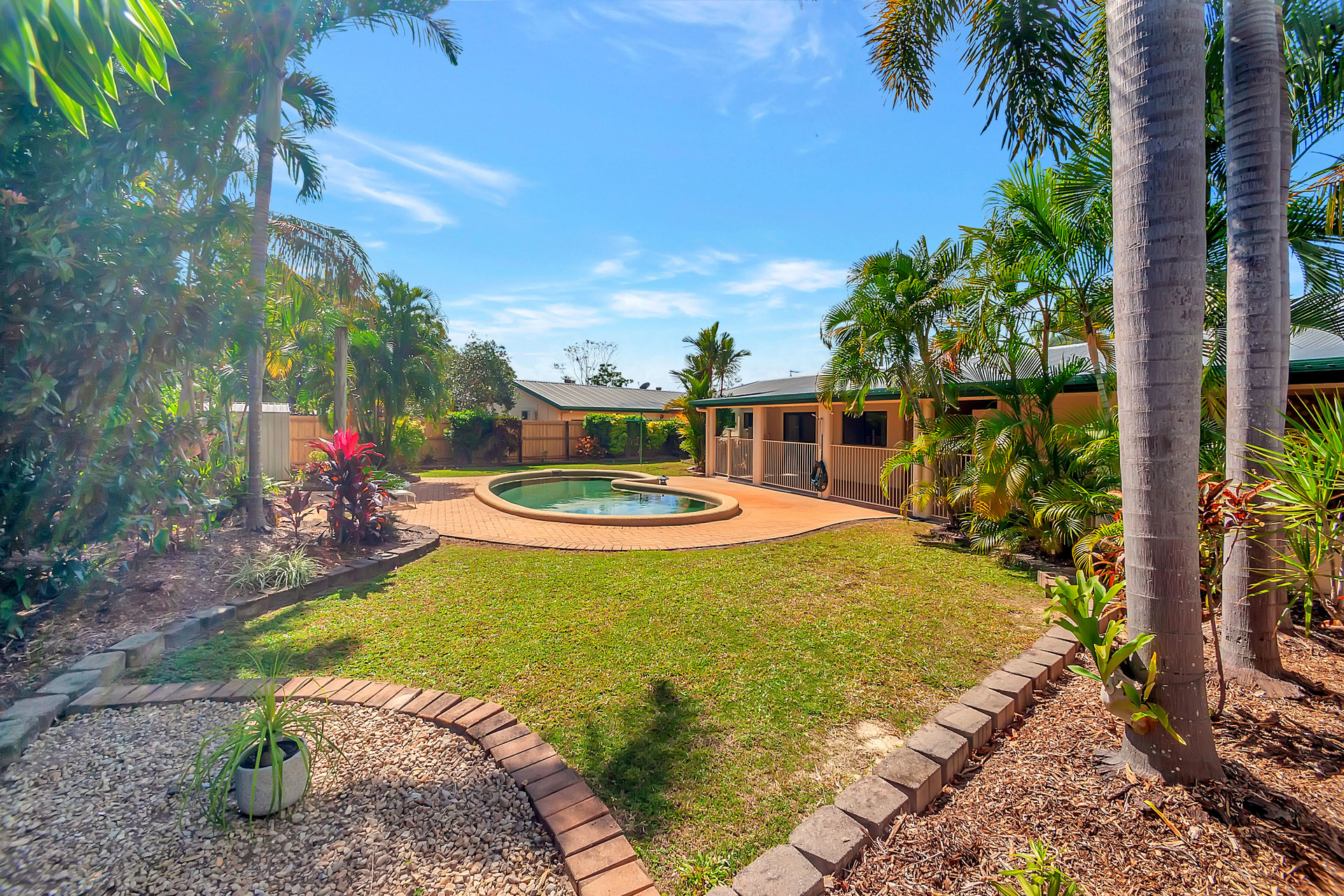 14 Shell Close, Kewarra Beach, QLD 4879 AUS