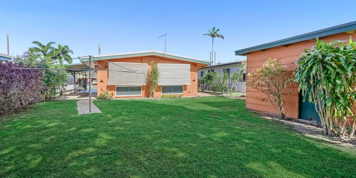 6 Hogan Street, Westcourt, QLD 4870 AUS