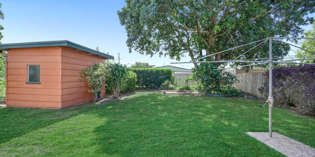 6 Hogan Street, Westcourt, QLD 4870 AUS