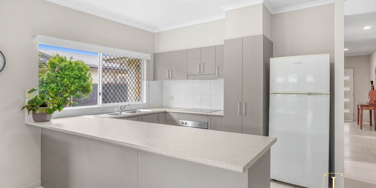 6 Moojeeba Way, Trinity Park, QLD 4879 AUS