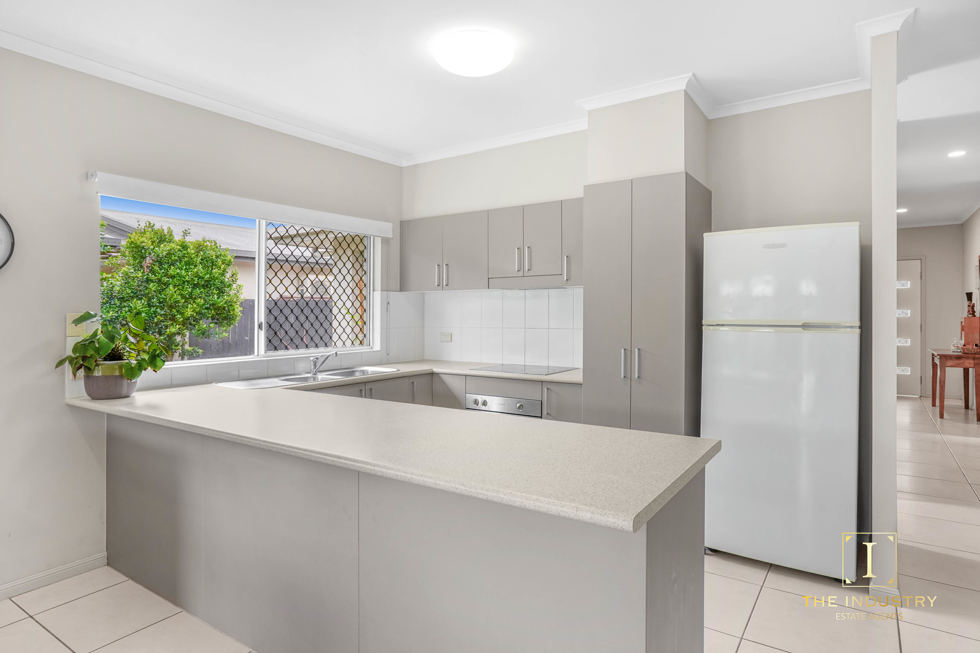 6 Moojeeba Way, Trinity Park, QLD 4879 AUS