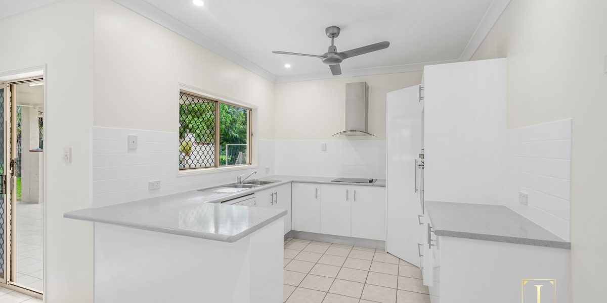 13 Mercurio Street, White Rock, QLD 4868 AUS