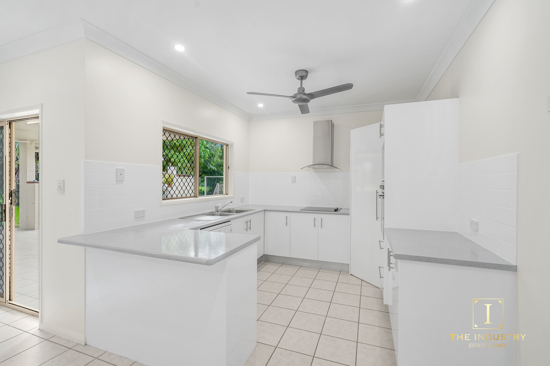 13 Mercurio Street, White Rock, QLD 4868 AUS