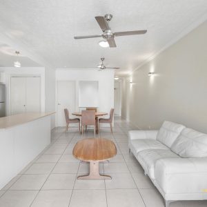 6/75 Moore Street, Trinity Beach, QLD 4879 AUS