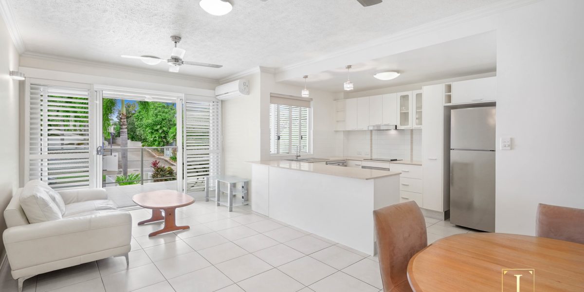6/75 Moore Street, Trinity Beach, QLD 4879 AUS