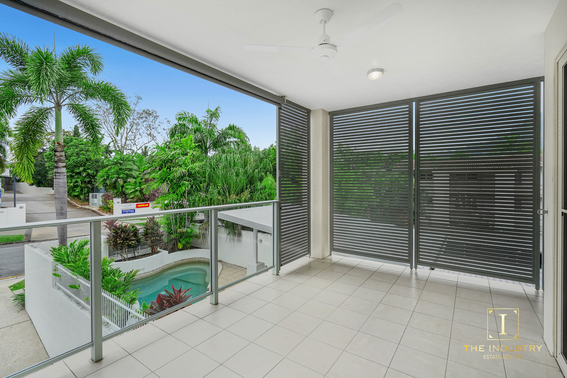 6/75 Moore Street, Trinity Beach, QLD 4879 AUS