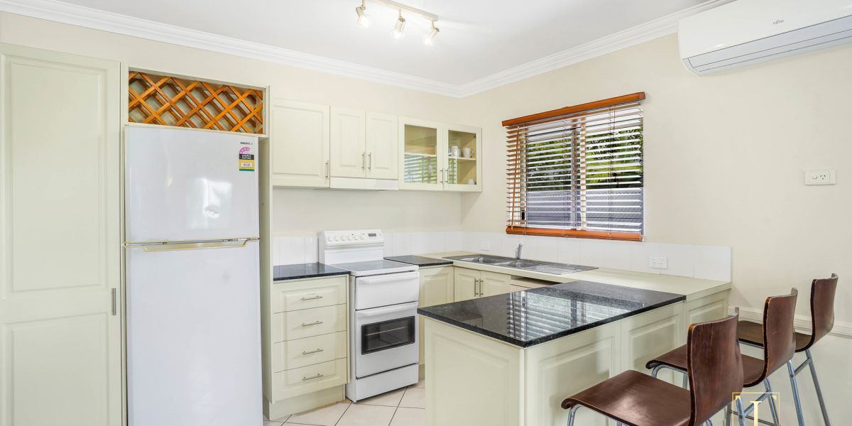 8/5 Lily Street, Cairns North, QLD 4870 AUS