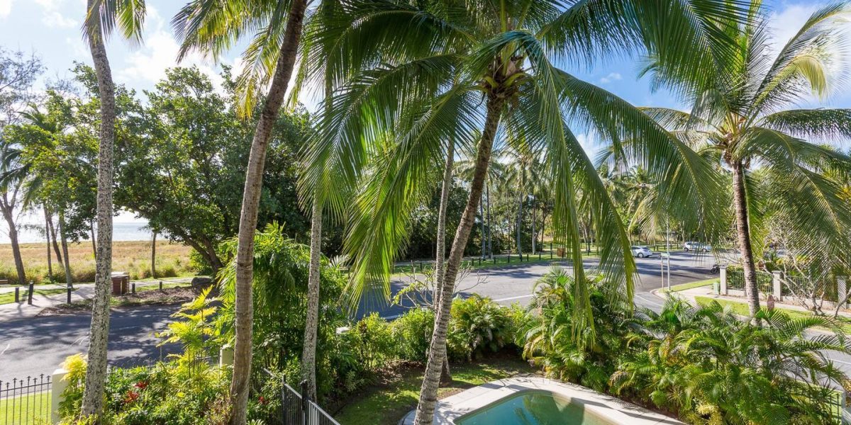 8/35-37 Sims Esplanade, Yorkeys Knob, QLD 4878 AUS
