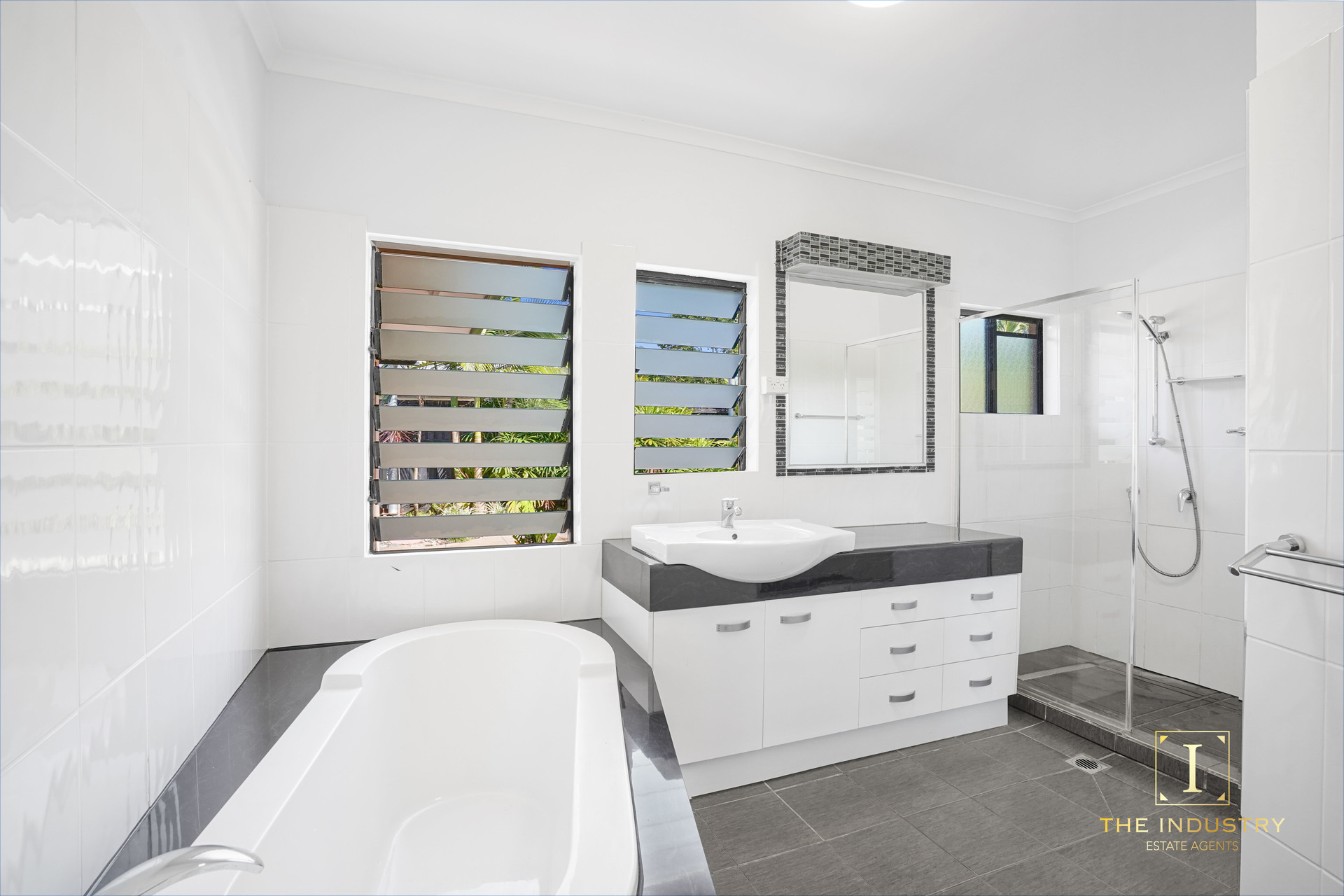 148 Woodward Street, Edge Hill, QLD 4870 AUS