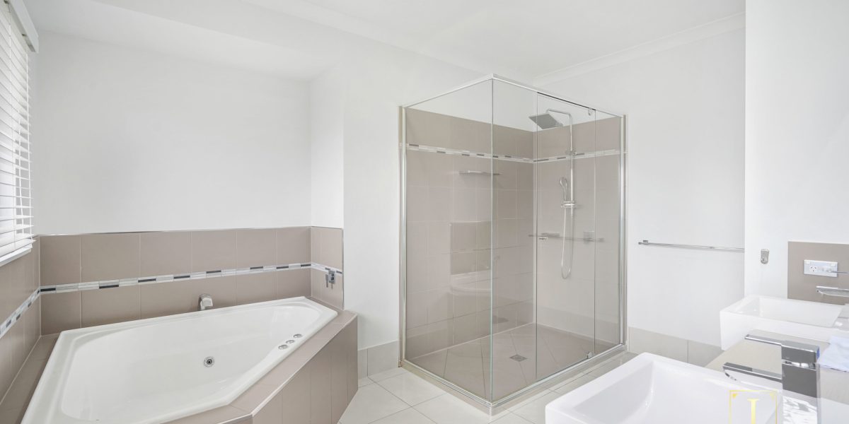 18 Montalbion Avenue, Trinity Park, QLD 4879 AUS