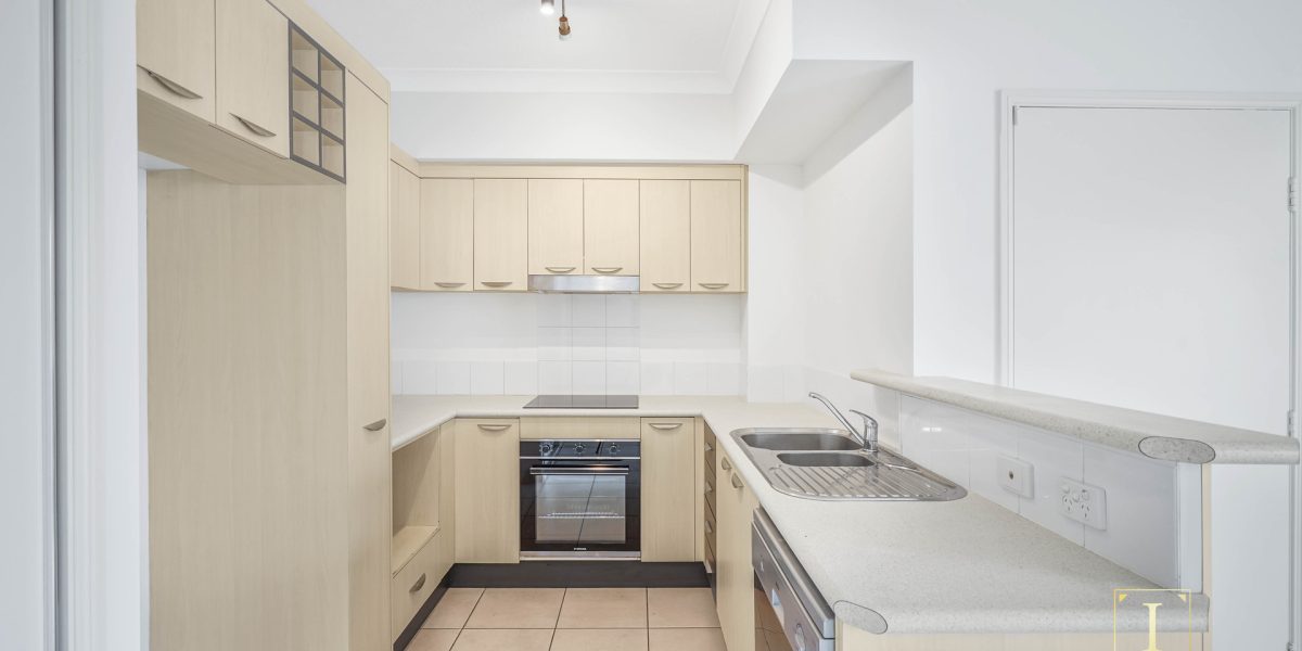 29/44-50 Pease Street, Manoora, QLD 4870 AUS