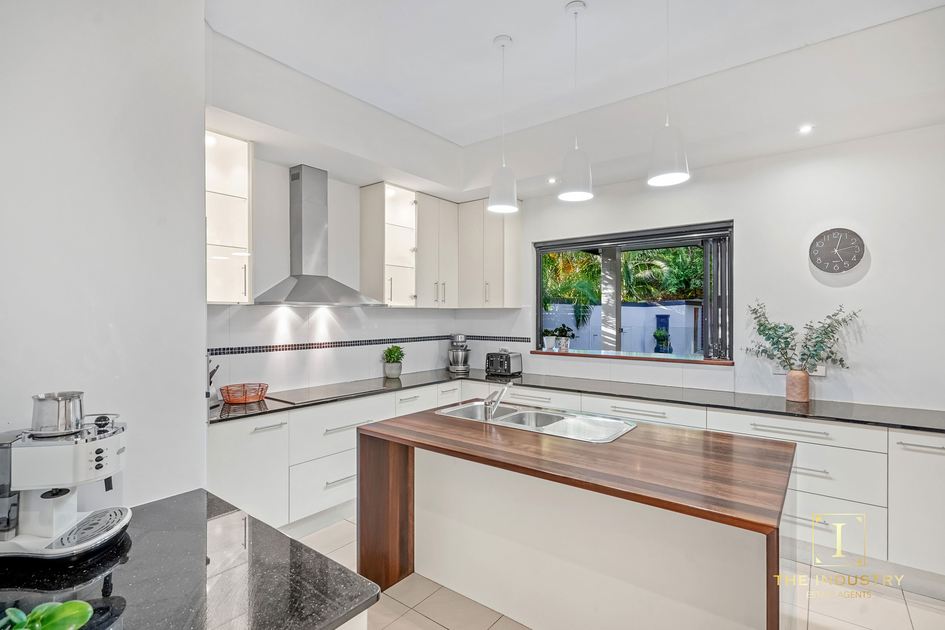 13 Willie Ming Close, Redlynch, QLD 4870 AUS