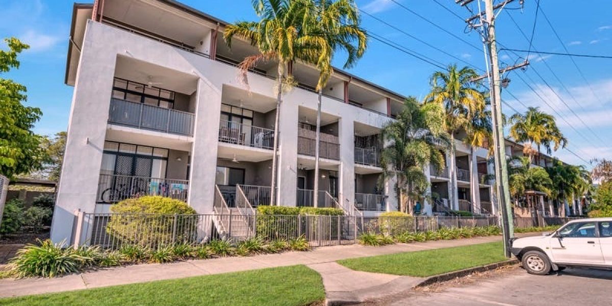 2/97-99 Martyn Street, Parramatta Park, QLD 4870 AUS