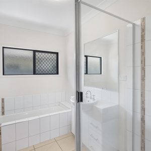 2 Chystanthus Street, Trinity Park, QLD 4879 AUS