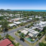 1 Latania Close, Palm Cove, QLD 4879 AUS