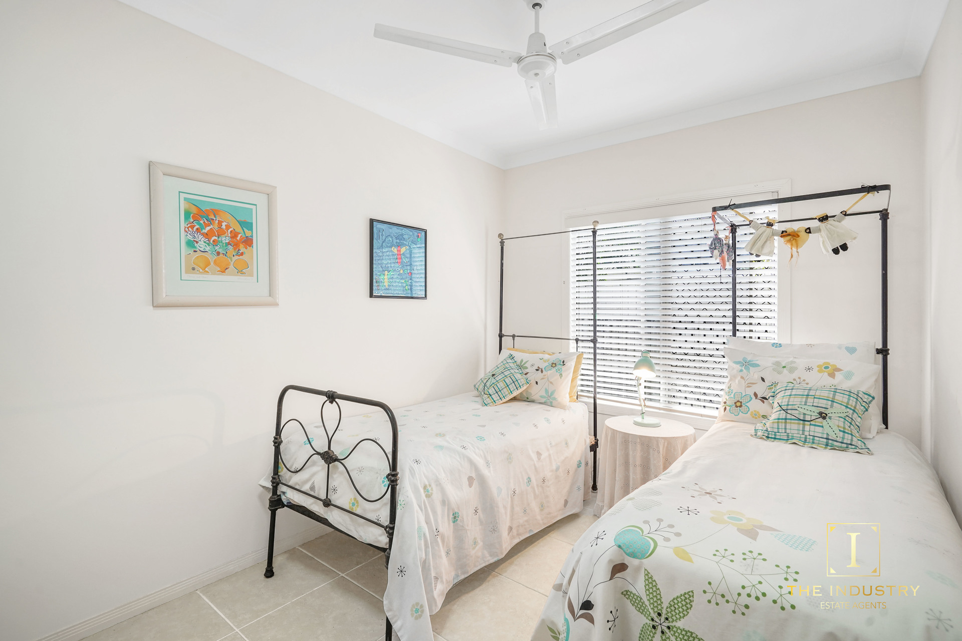 1 Latania Close, Palm Cove, QLD 4879 AUS