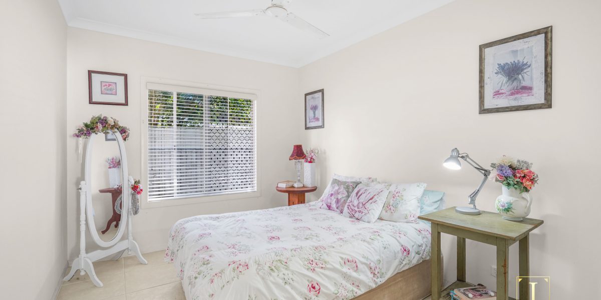 1 Latania Close, Palm Cove, QLD 4879 AUS
