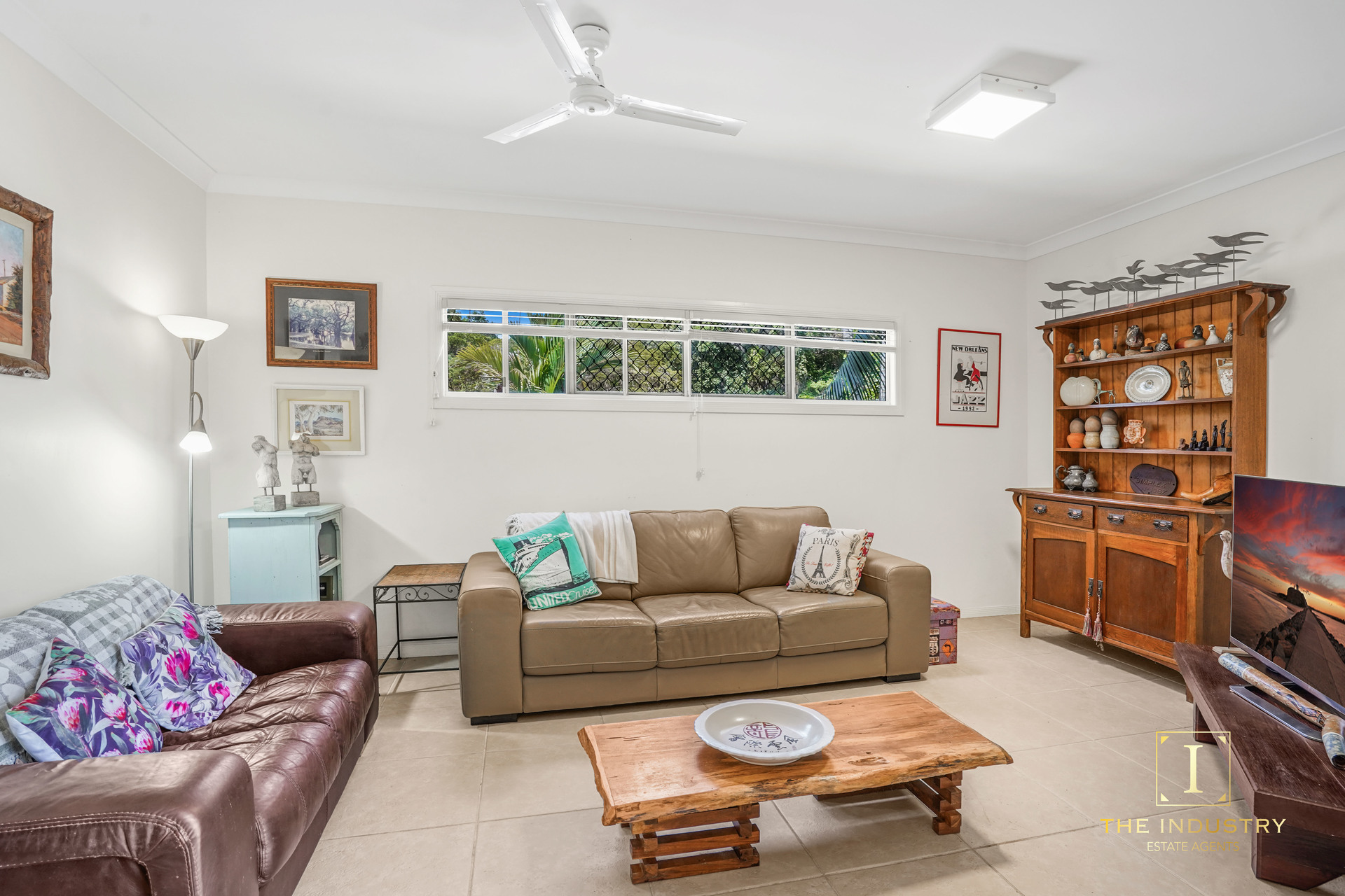 1 Latania Close, Palm Cove, QLD 4879 AUS