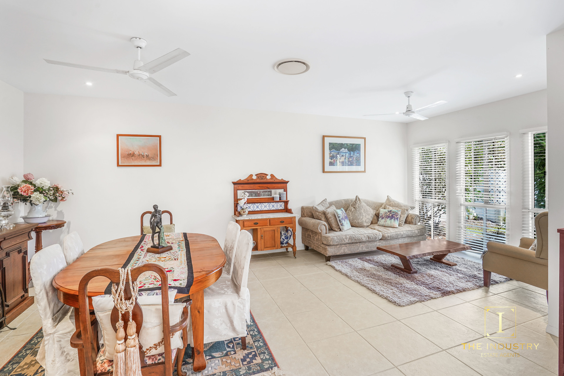 1 Latania Close, Palm Cove, QLD 4879 AUS