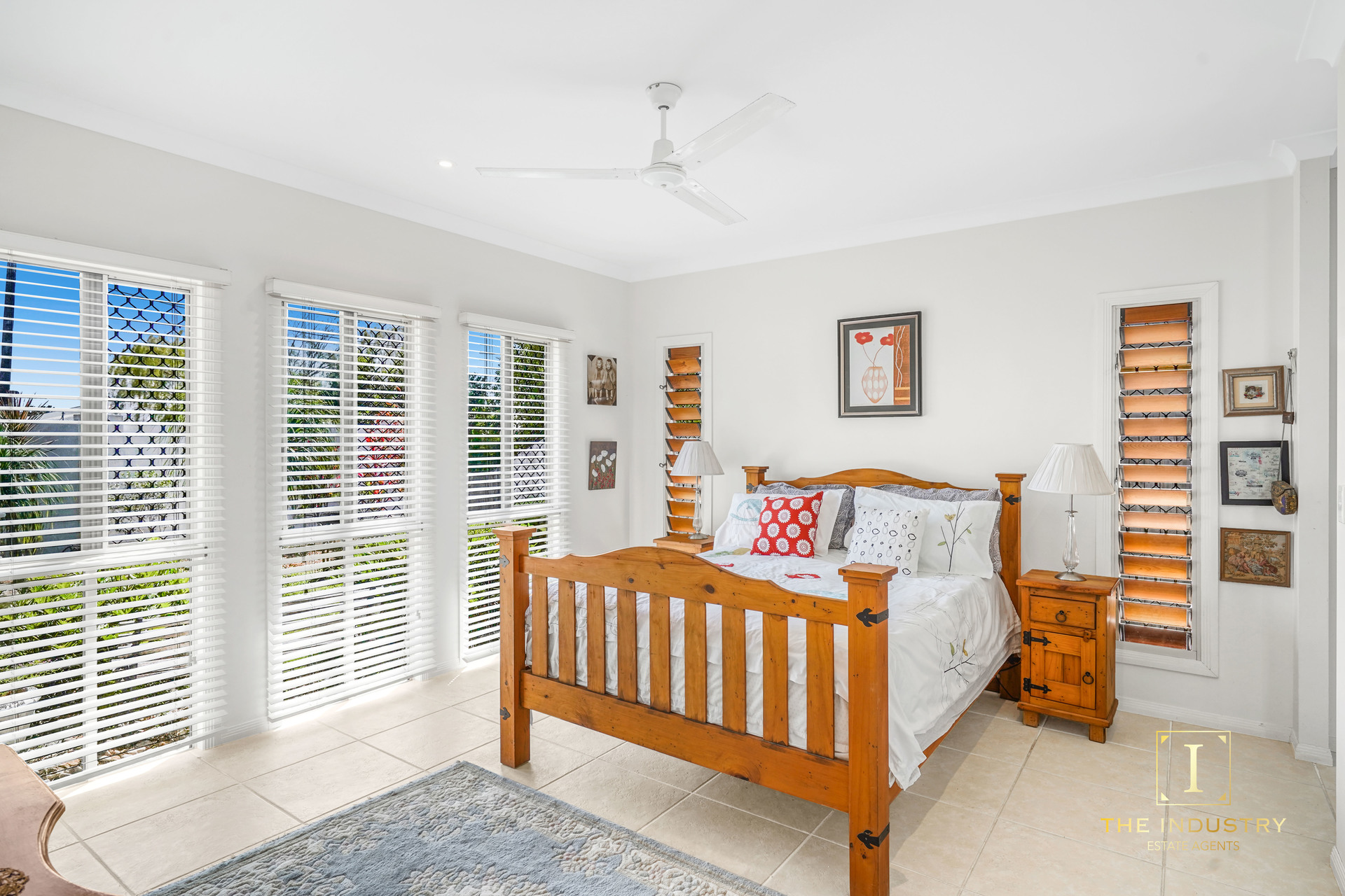 1 Latania Close, Palm Cove, QLD 4879 AUS