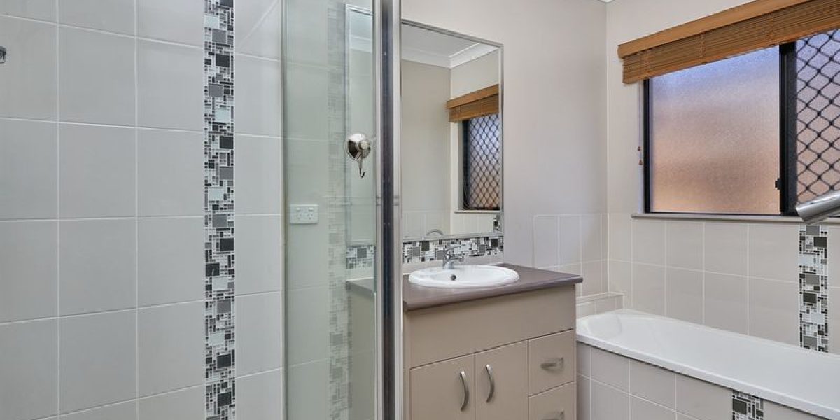 40 Cadell Street, Bentley Park, QLD 4869 AUS