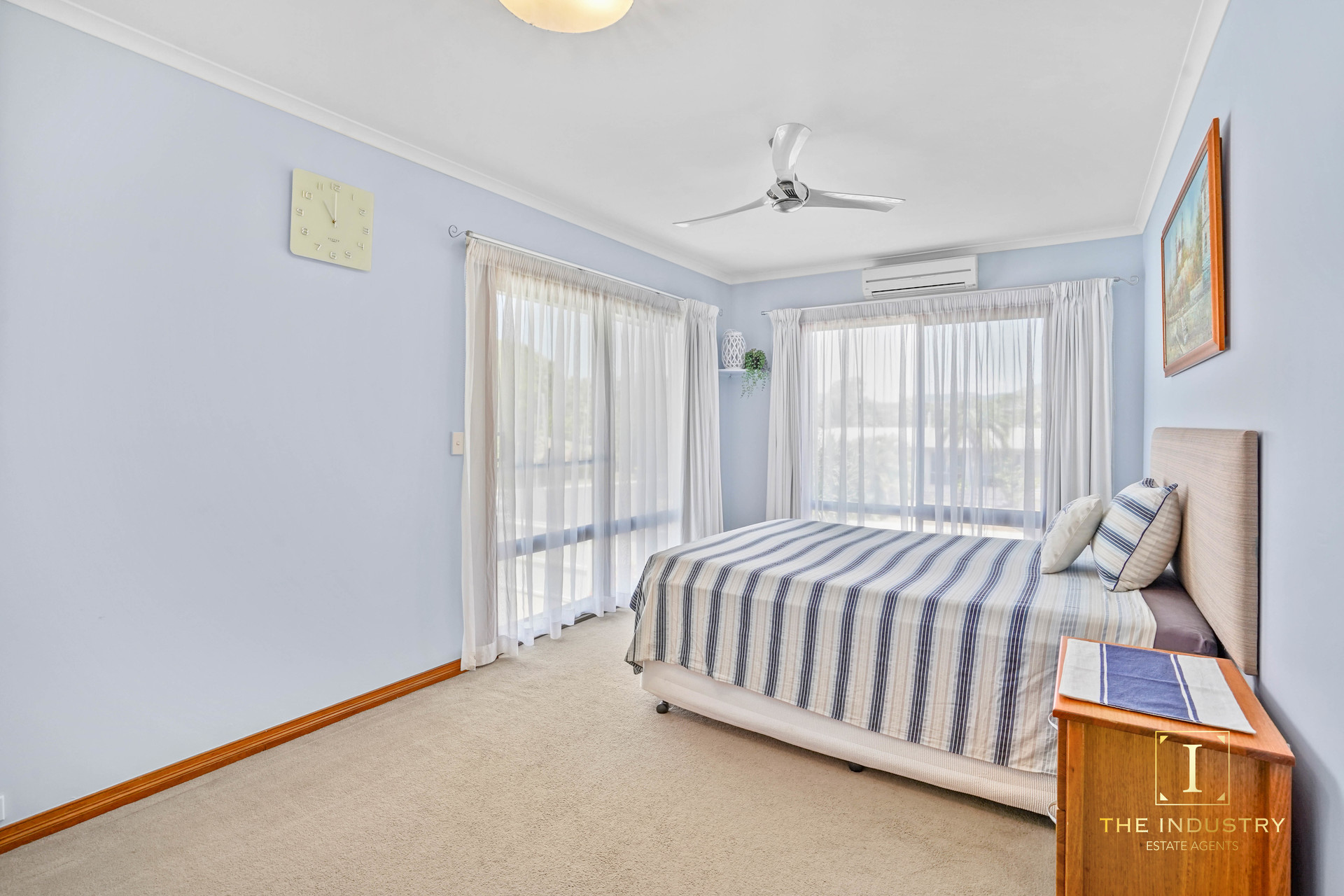 16 Coconut Street, Holloways Beach, QLD 4878 AUS