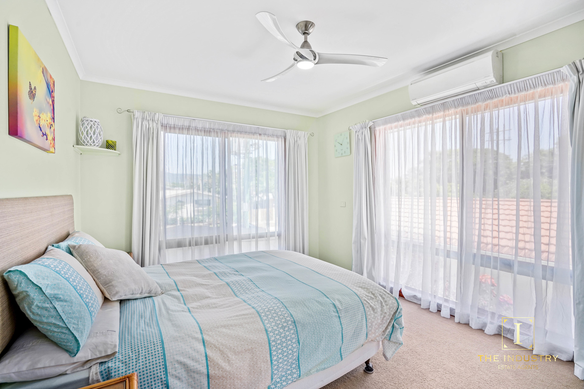 16 Coconut Street, Holloways Beach, QLD 4878 AUS