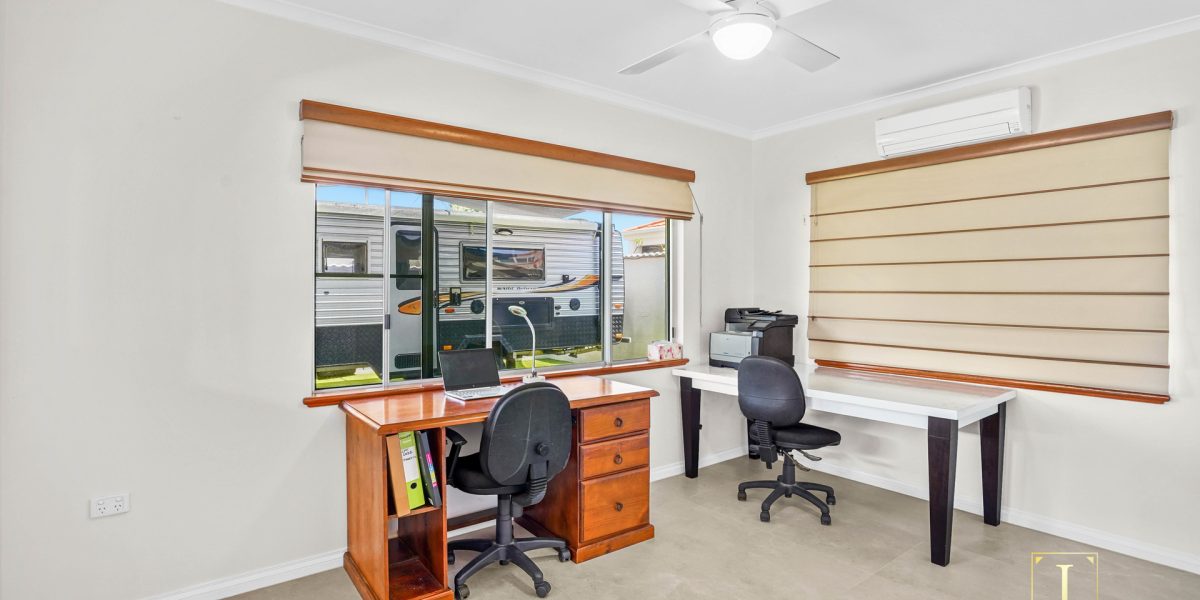16 Coconut Street, Holloways Beach, QLD 4878 AUS
