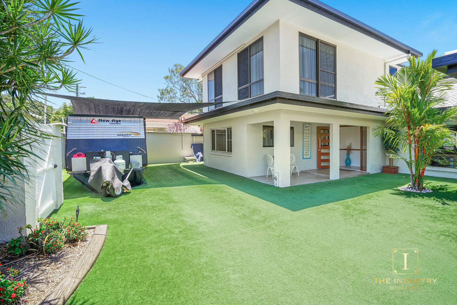 16 Coconut Street, Holloways Beach, QLD 4878 AUS