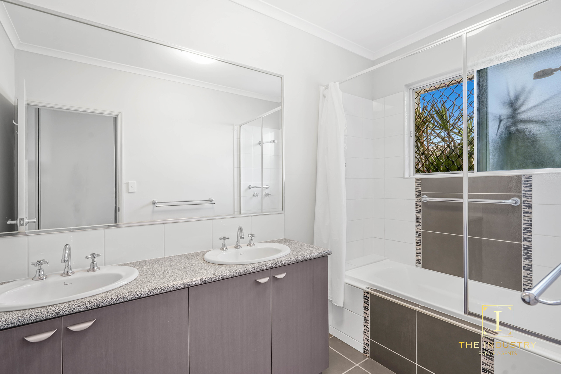 27 Selwyn Circuit, Trinity Park, QLD 4879 AUS