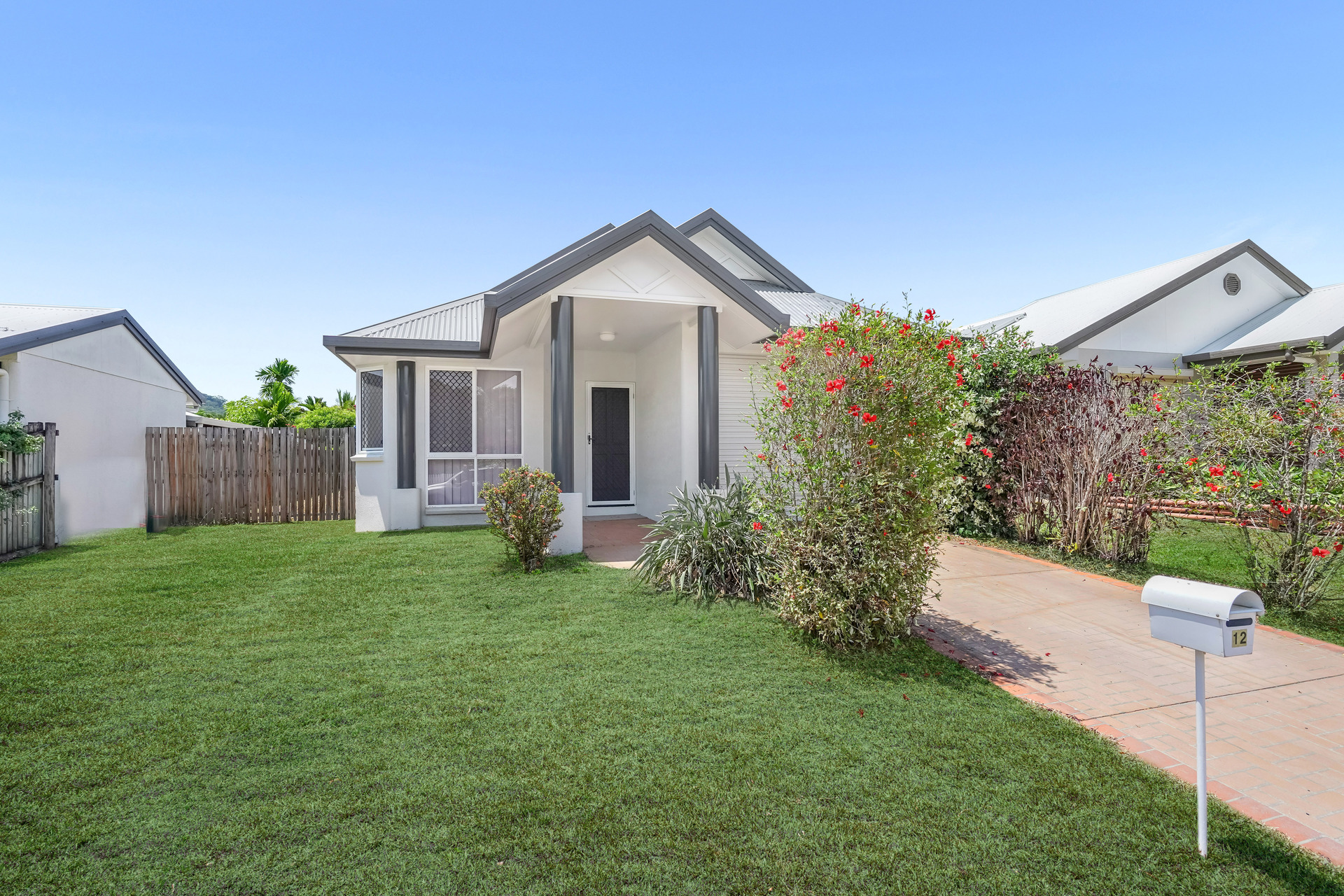 12 Capri Close, Kewarra Beach, QLD 4879 AUS