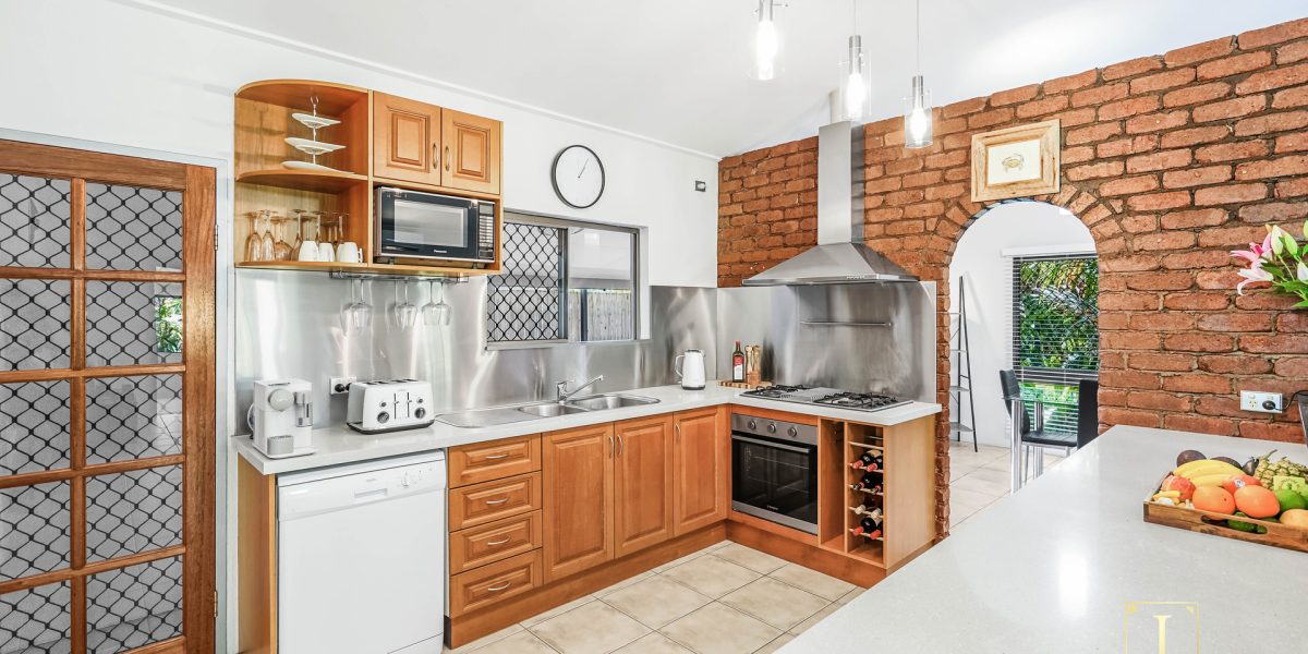 3 Corinda Close, Trinity Beach, QLD 4879 AUS